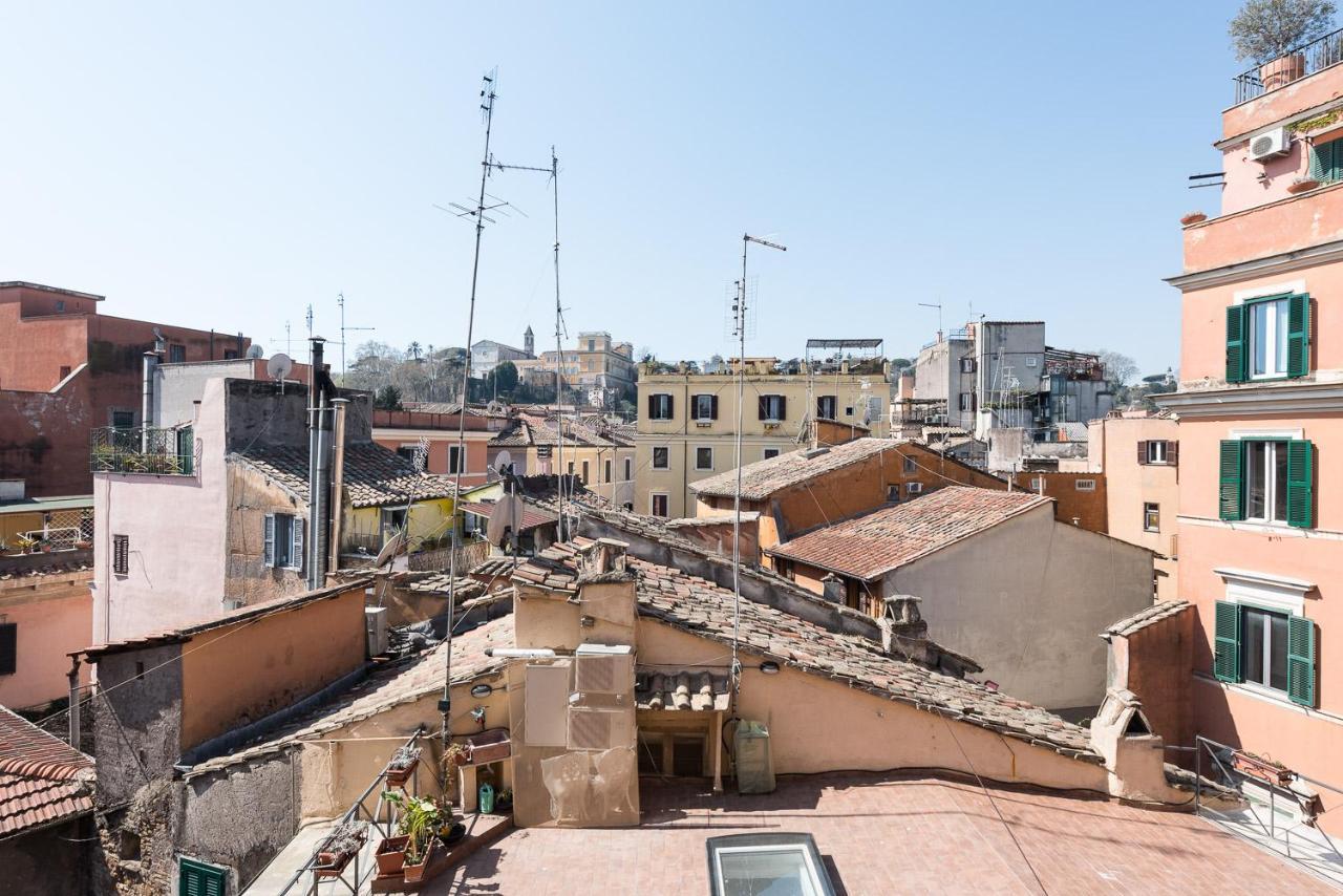 Idyllia Lighty Flat With Views In Trastevere Rom Exteriör bild